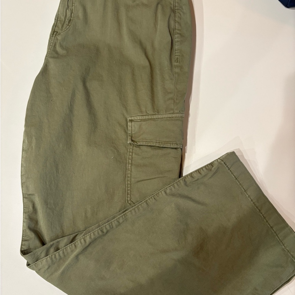 Women’s Olive Green Cargo Pants